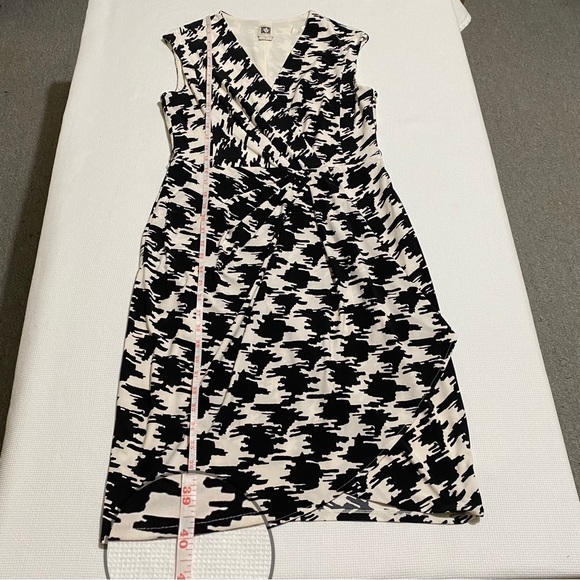 Anne Klein Sleeveless Houndstooth Dress, Faux Wrap Skirt Black & White Size 8 - Picture 12 of 12